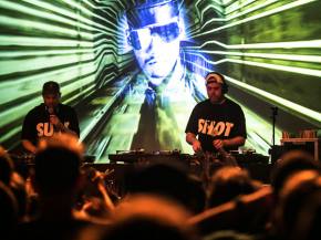 [PHOTOS] DJ Shadow & Cut Chemist explore the origins of hip-hop (San Diego, CA - Oct 1, 2014) Preview